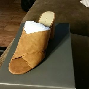 NWT Ann Taylor Mule Sandals